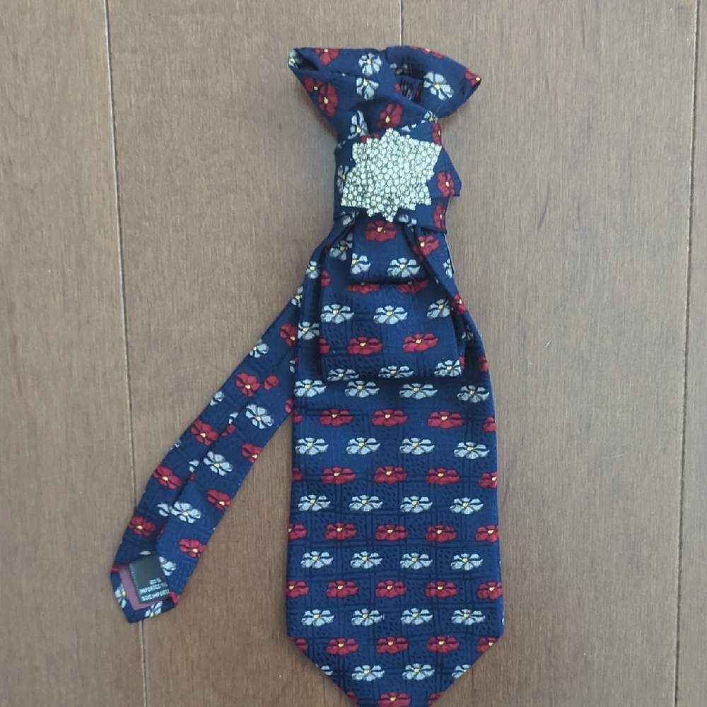 Dior Tie - Navy and Red Pattern